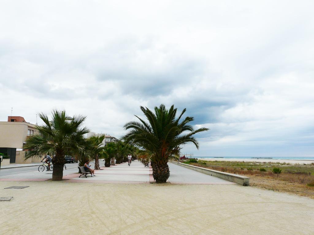Apart Hotels Mar Blava Кубеляс Екстер'єр фото